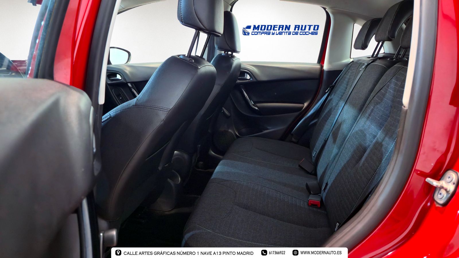 
								Citroën C3 Puretech Live Edition lleno									