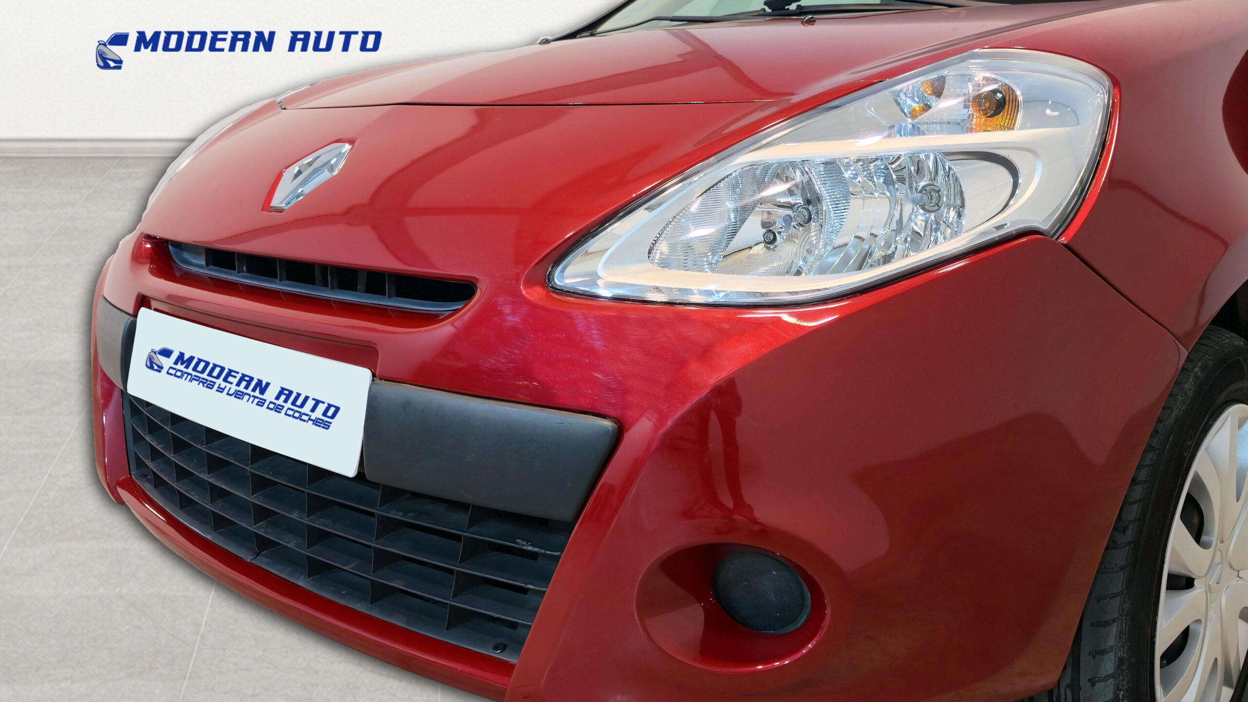 
								Renault Clio Expression lleno									