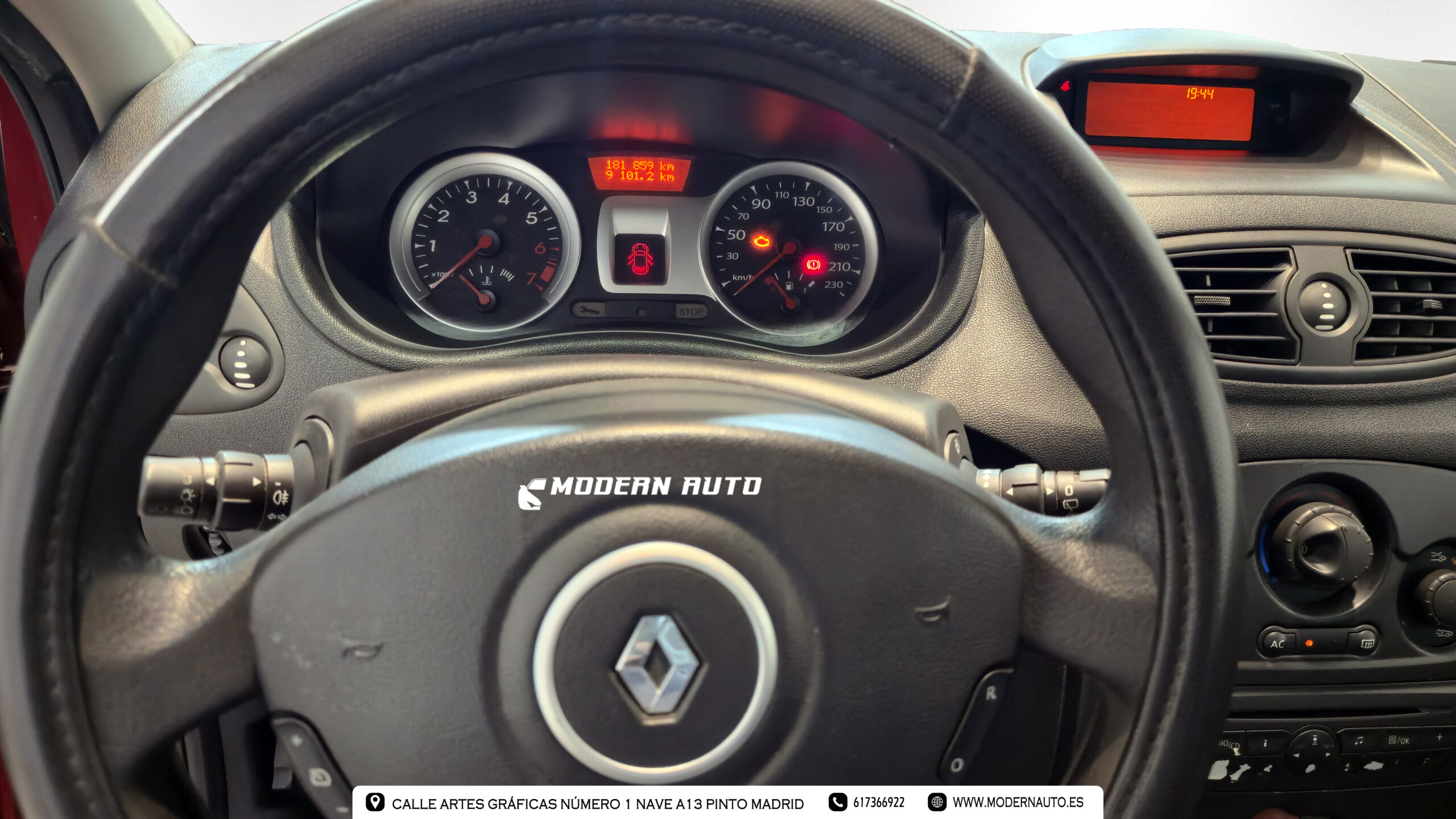 
								Renault Clio Expression lleno									