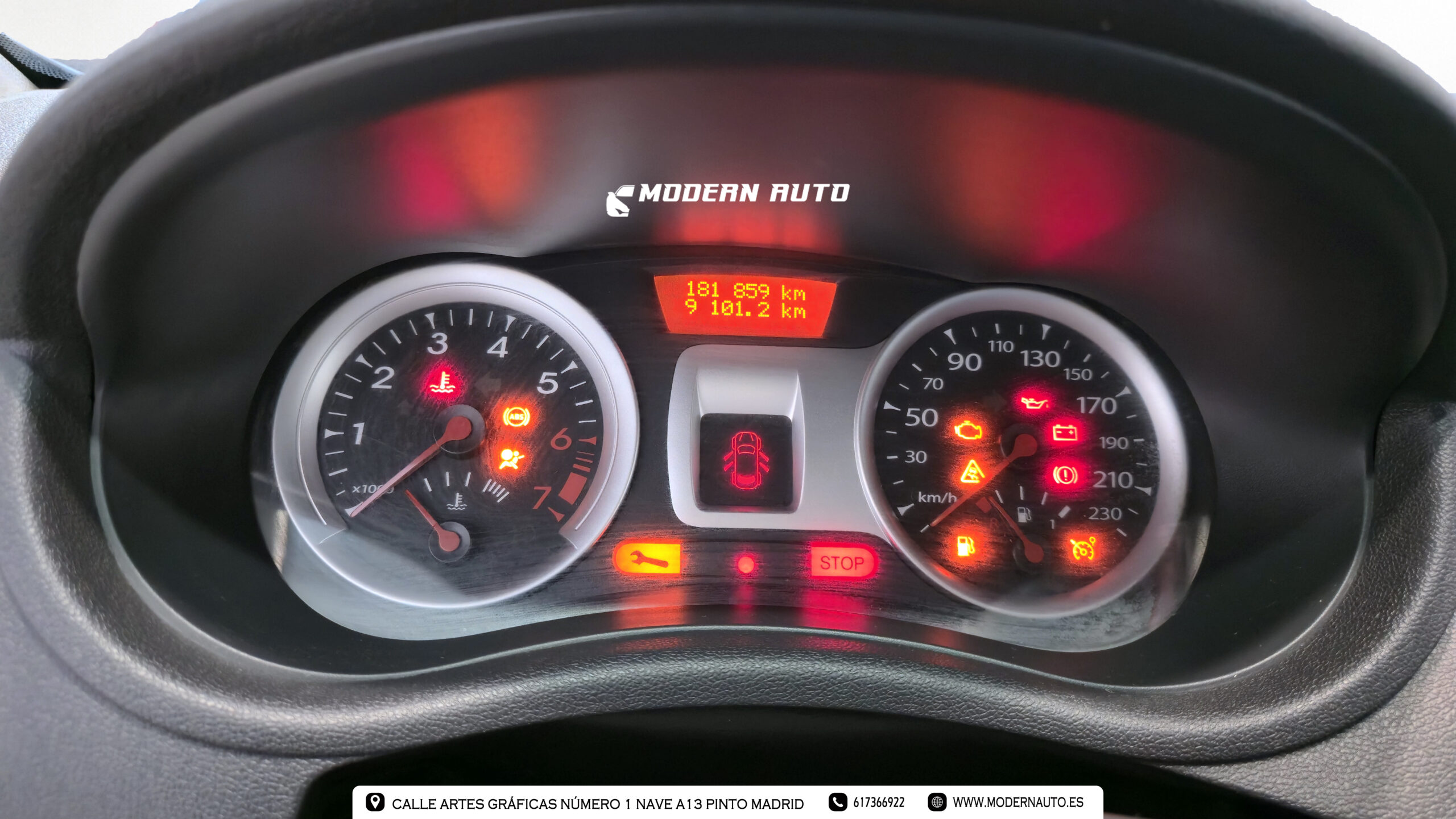 
								Renault Clio Expression lleno									