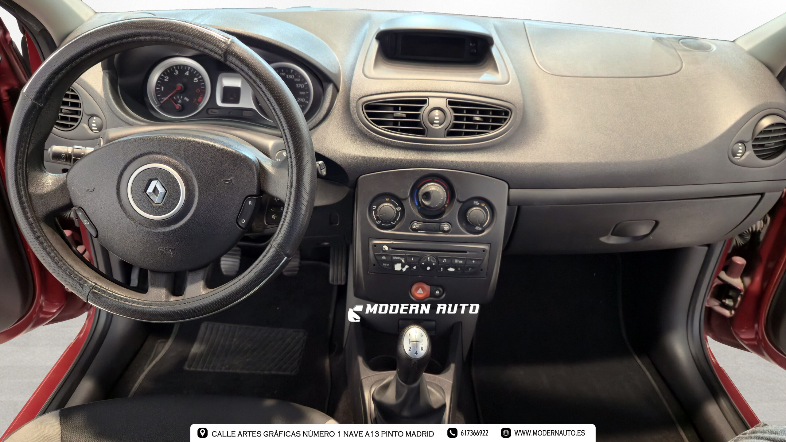 
								Renault Clio Expression lleno									