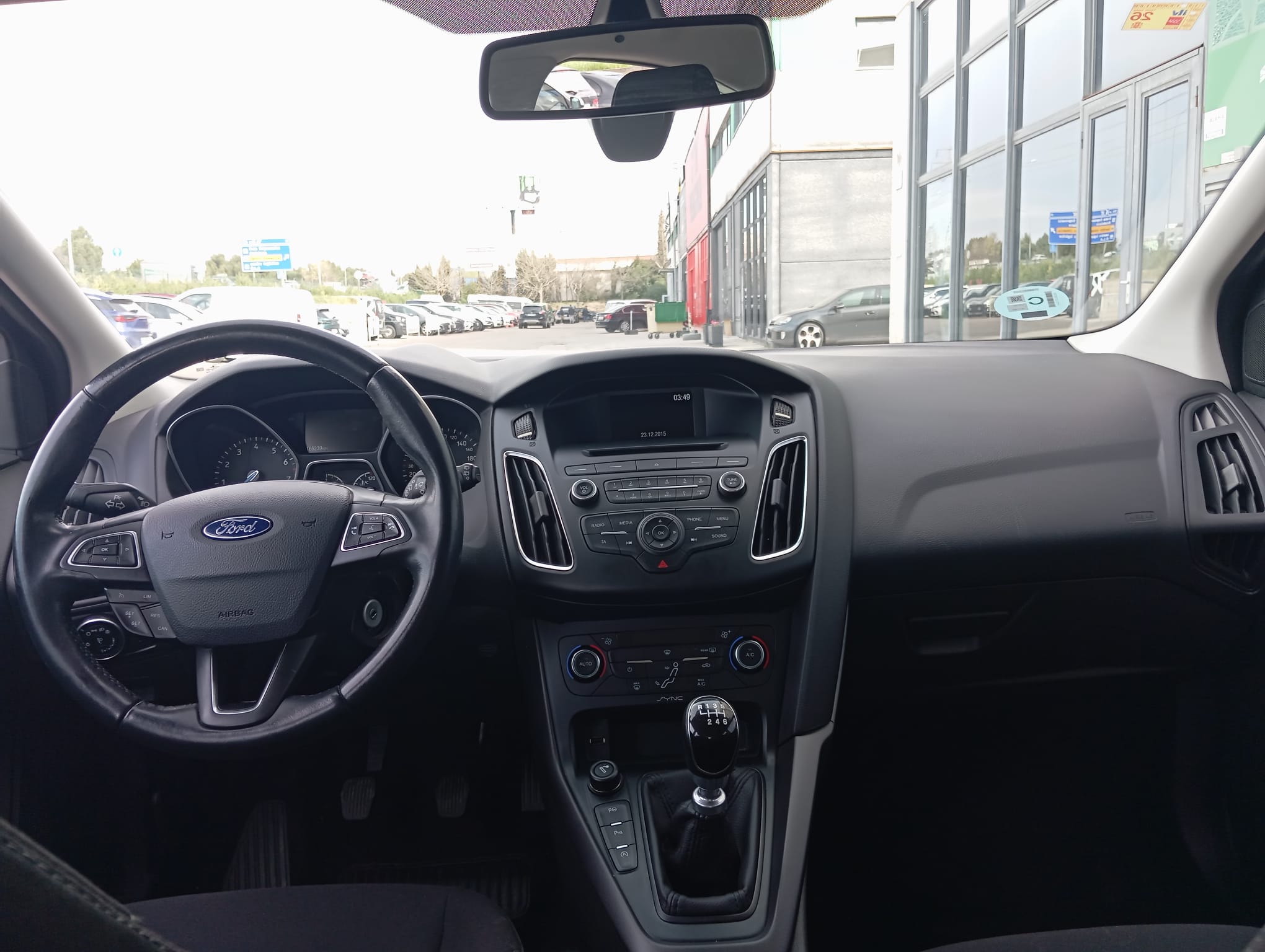 
								FORD FOCUS DYB 1.0 lleno									