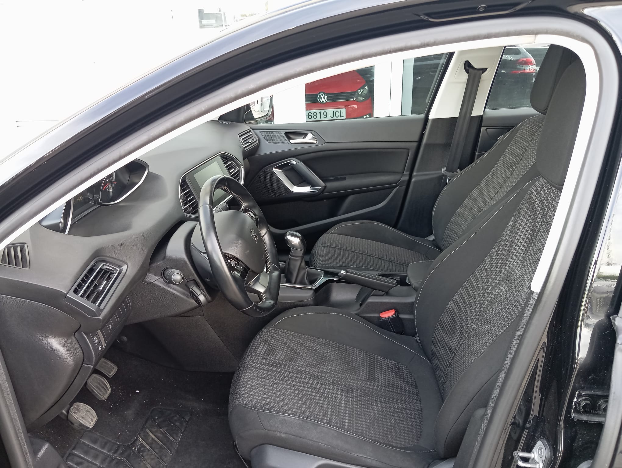 
								PEUGEOT 308 BUSINESS 1.6 HDI lleno									