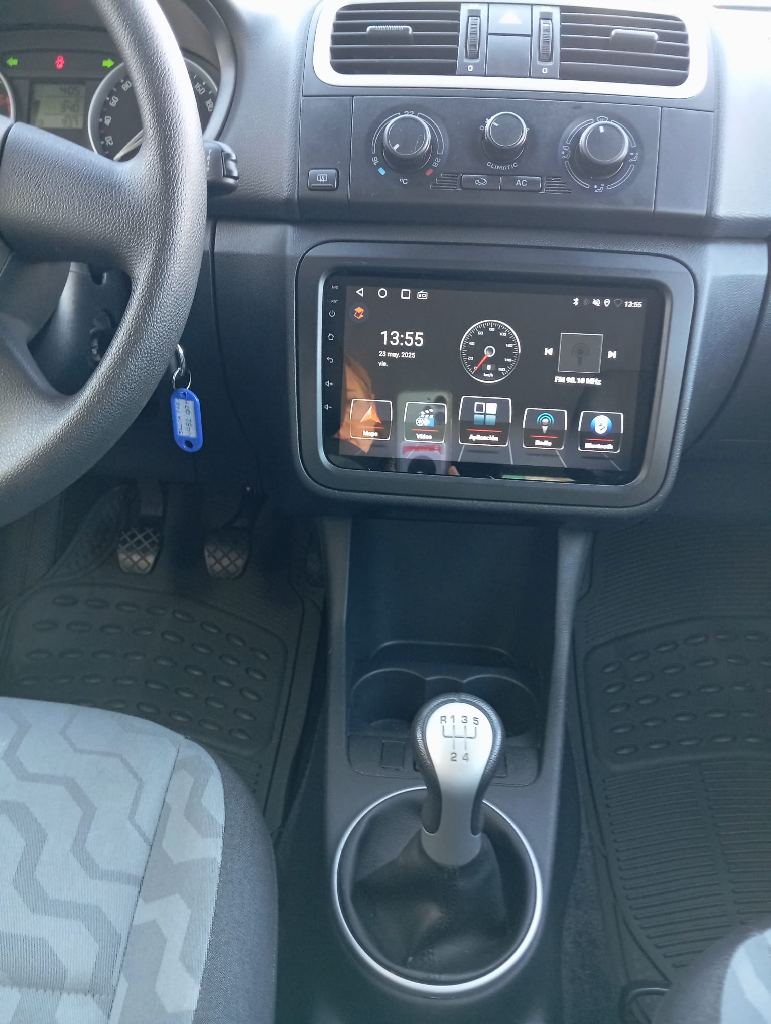 
								SKODA FABIA 1.2 lleno									