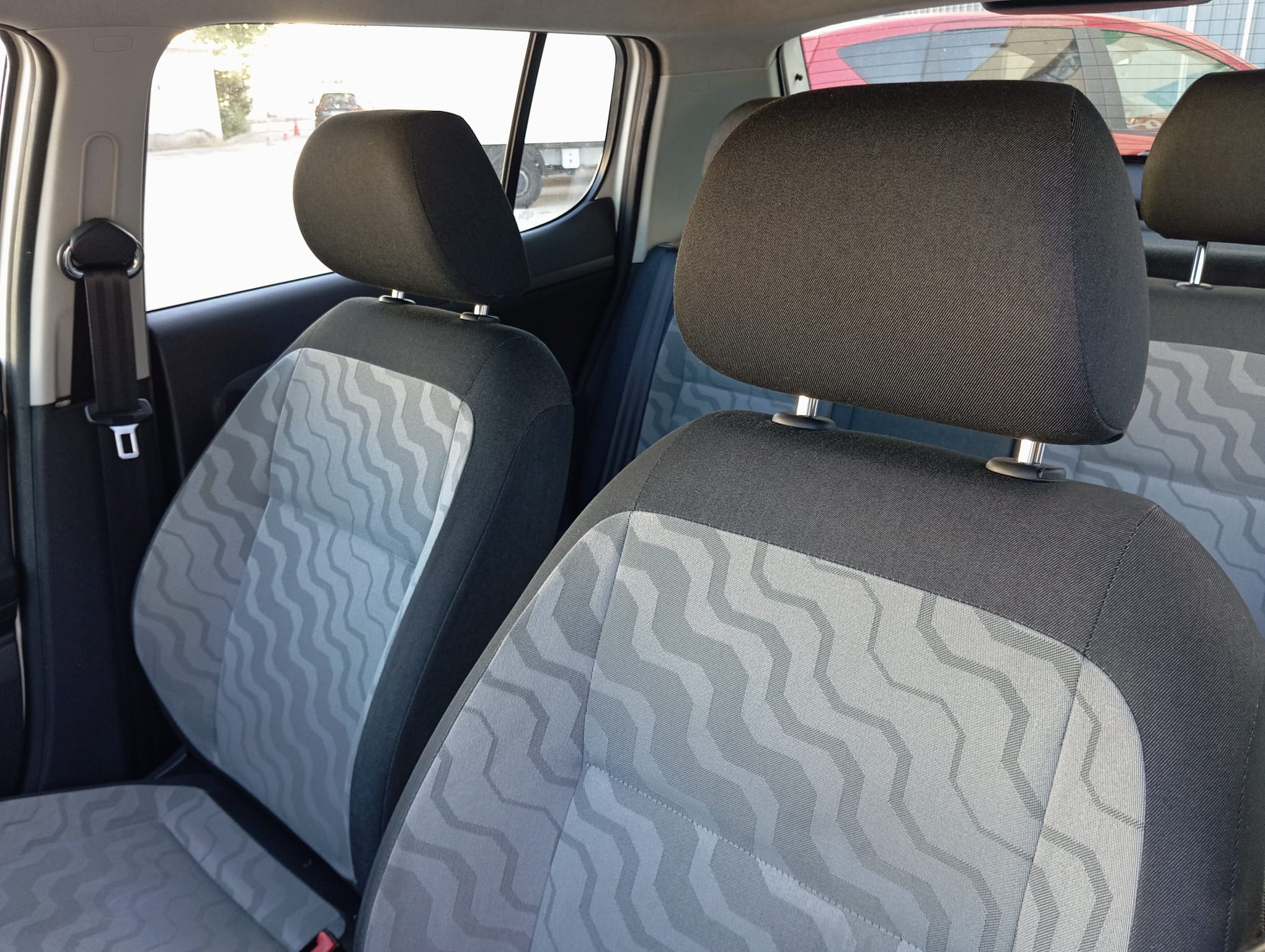 
								SKODA FABIA 1.2 lleno									